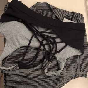 Lululemon workout tank and bra